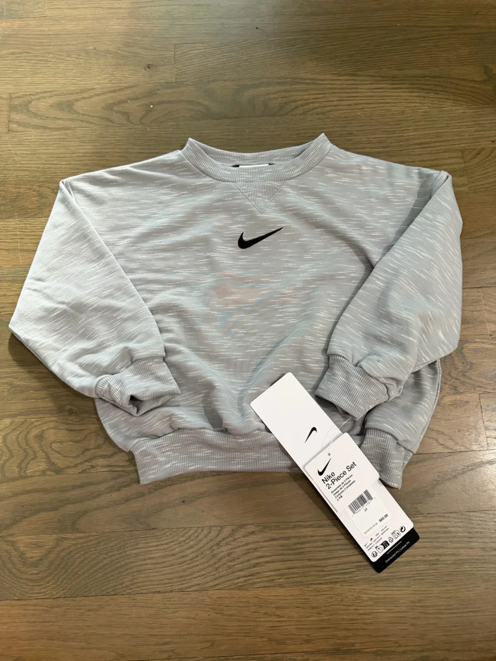 NWT Nike Kids Light Gray Heather Pullover Sweatshirt with Black Swoosh size 3T